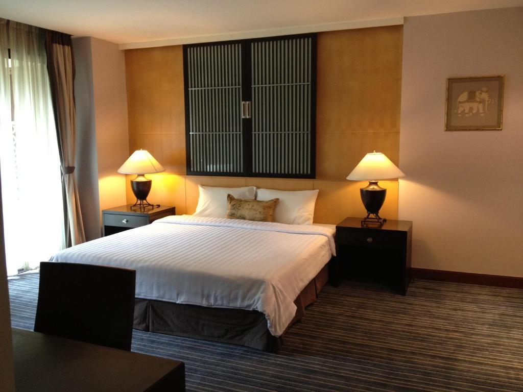 Gardengrove Suites Bangkok Room photo